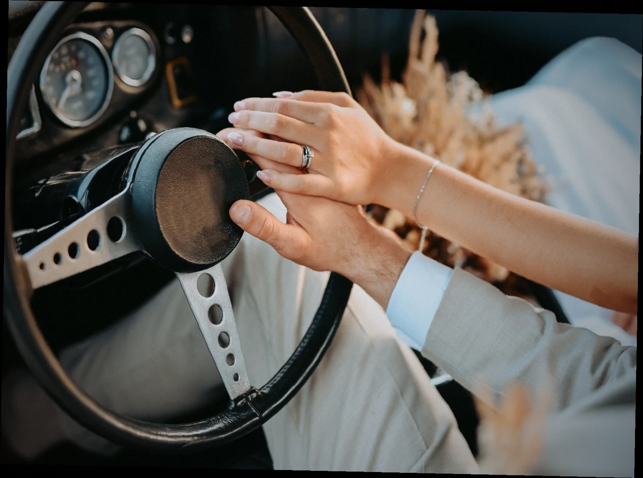 Trouwauto in gemeente Arnhem