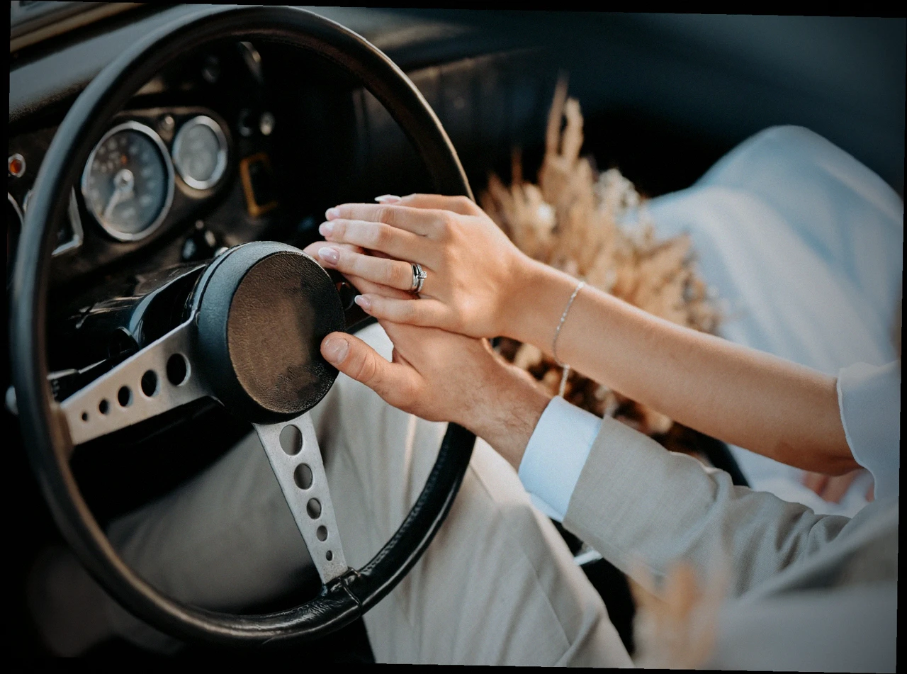 Trouwauto in gemeente Pekela