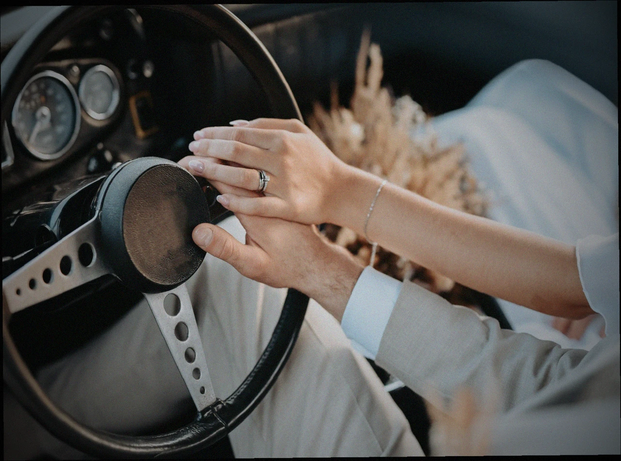 Trouwauto in gemeente Mook en Middelaar