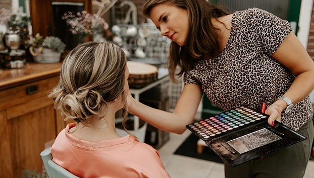 Laura Duijvestijn Make-up artist en Hairstyling