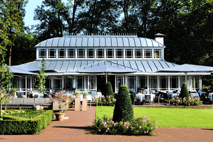 Blote meiden in het park version Above told Blote meiden in het park