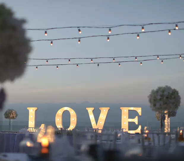 Lieve woordjes in love letters | Lichtletters huren voor je bruiloft