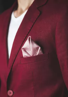 Samen kiezen voor (bordeaux) rode trouwjurk & pak op jullie trouwdag