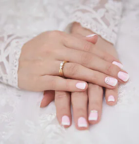 Nagelstudio & nailart | Manicure voor je trouwdag