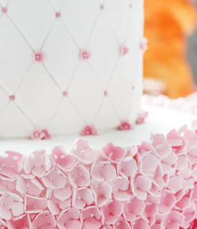 Roze bruiloft decoratie, food & accessoires ideeën