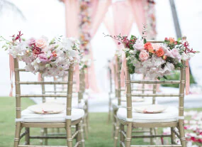 De symboliek van bloemen verwerken in je bruiloft decoratie