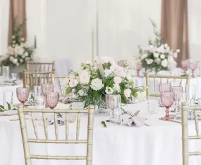 Tafeldecoratie bruiloft bloemen voorbeelden & inspiratie foto’s