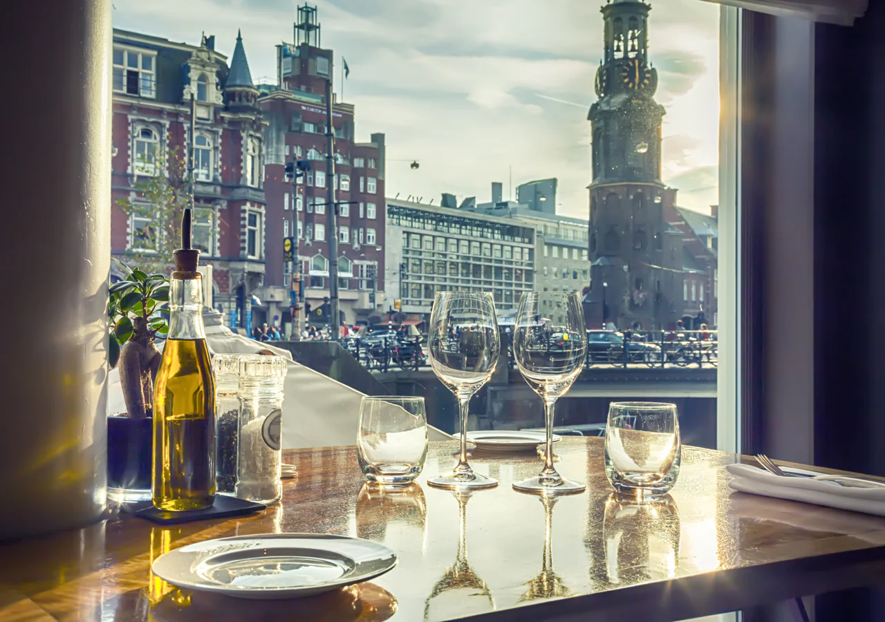 Op zoek na de mooiste hotels in Amsterdam?