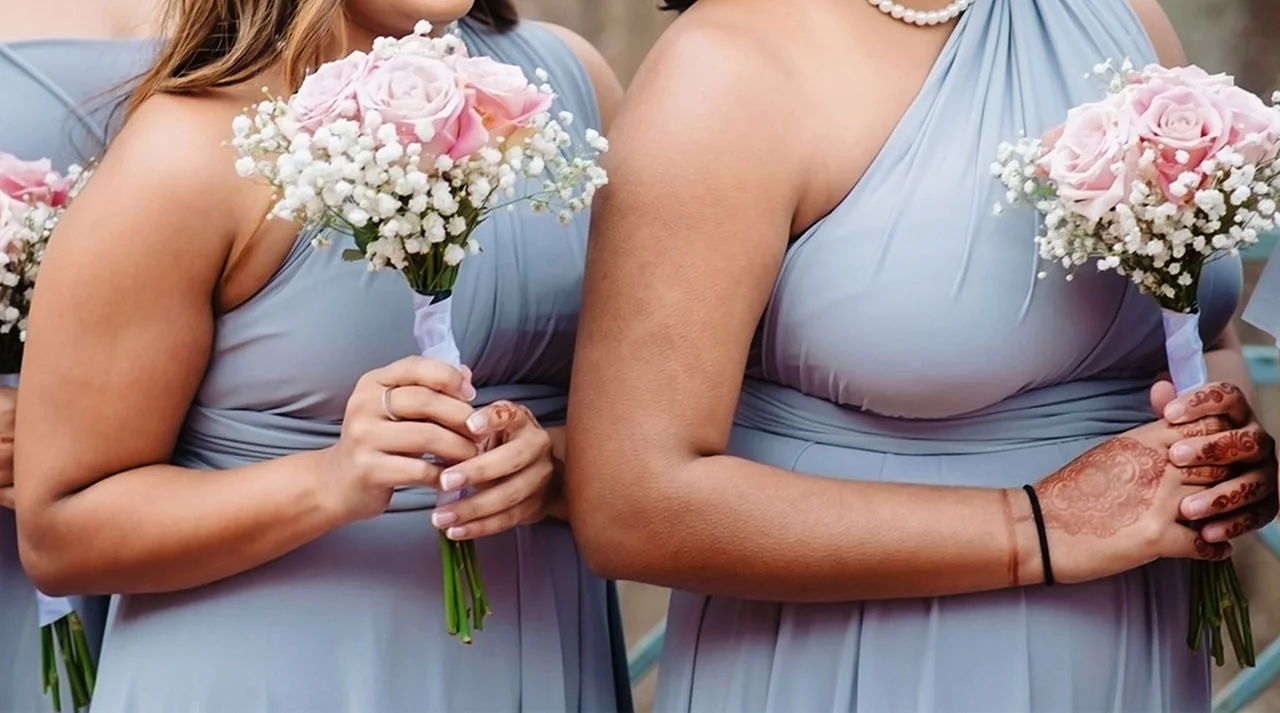 Welke jurken voor de plus-size bruidsmeisjes?